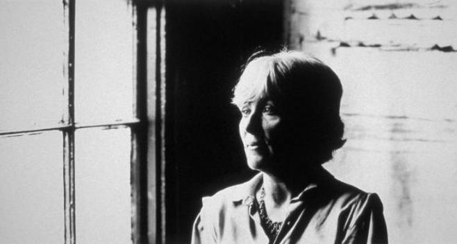 Aosdána expresses its sadness at the passing of visual artist and member, Alice Hanratty